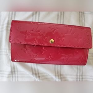 Used Louis Vuitton EPI long wallet. Barbie pink